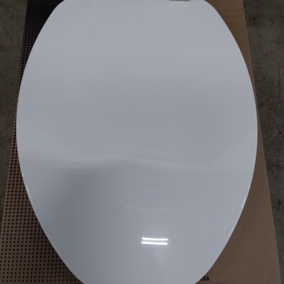 BENEKE BEMIS ELONGATED WHITE TOILET SEAT IN BOX - Picture 3 of 16